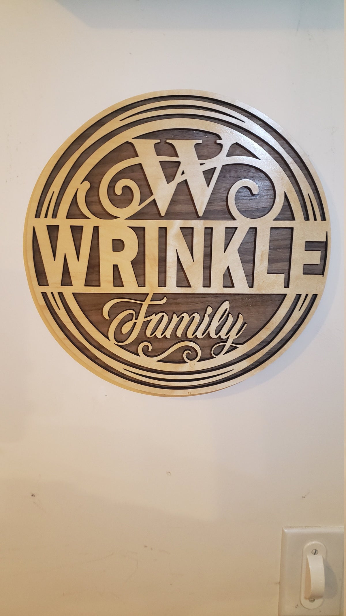 11" Round Family Monogram