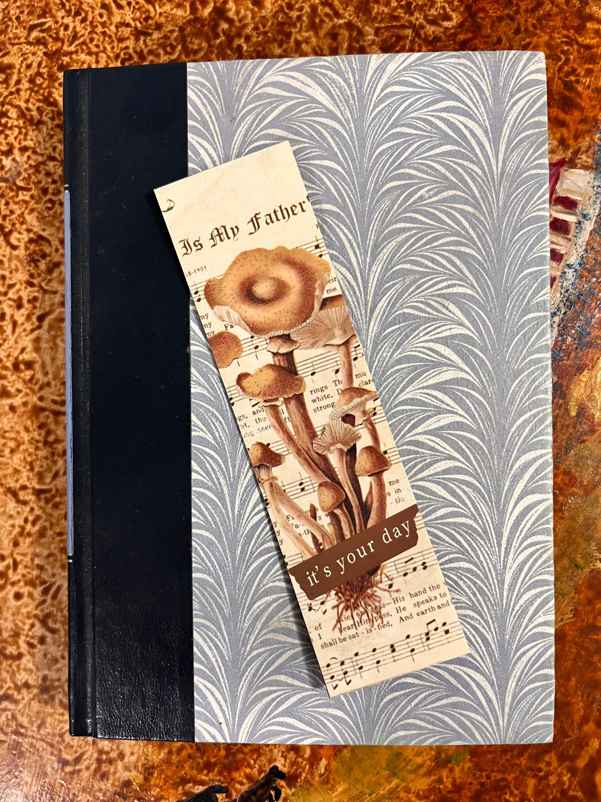 Red Mahogany Bookmark with Mushroom Art – Shhh, I'm Reading